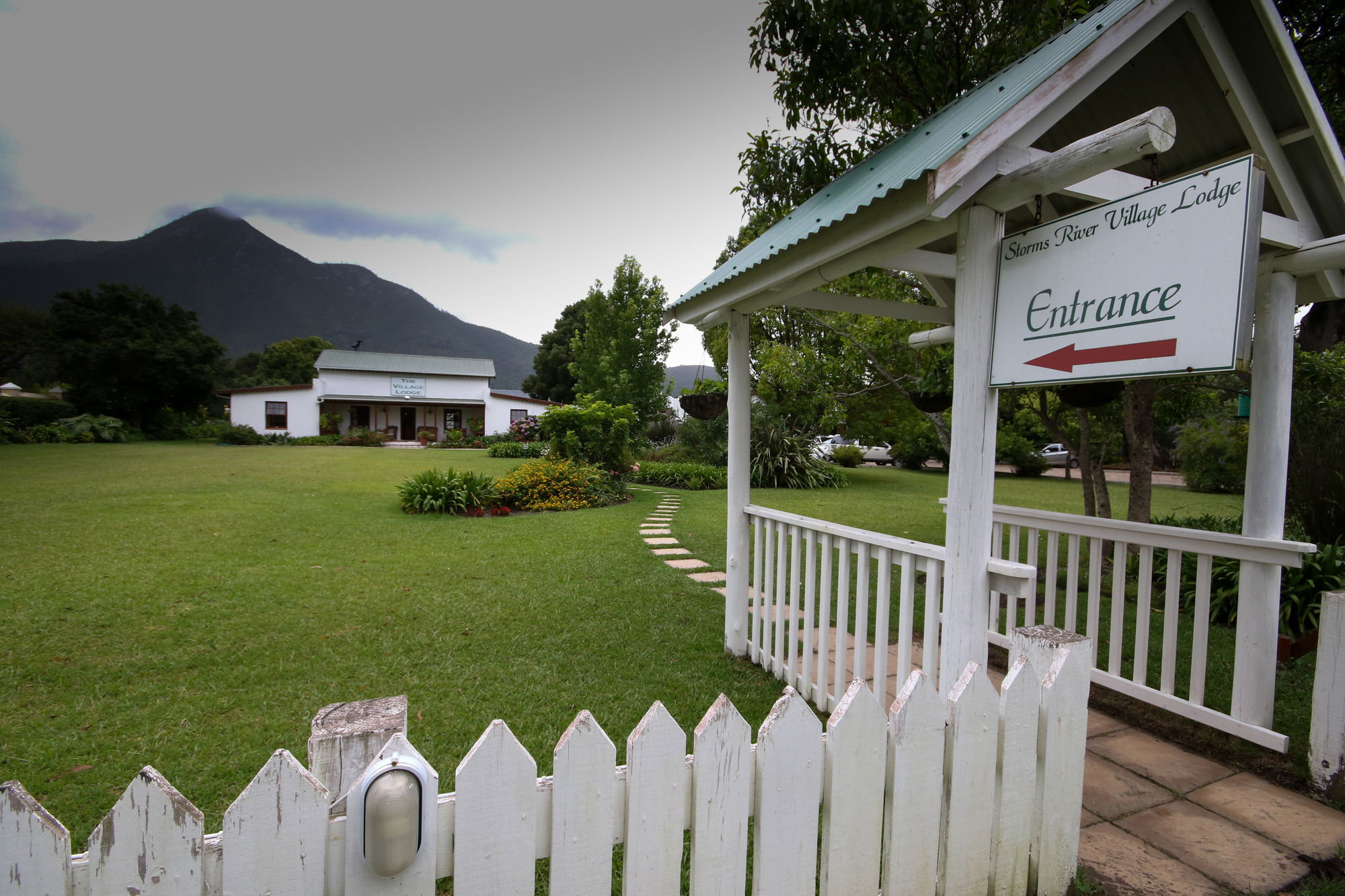The Village Lodge Стормсрівер Екстер'єр фото