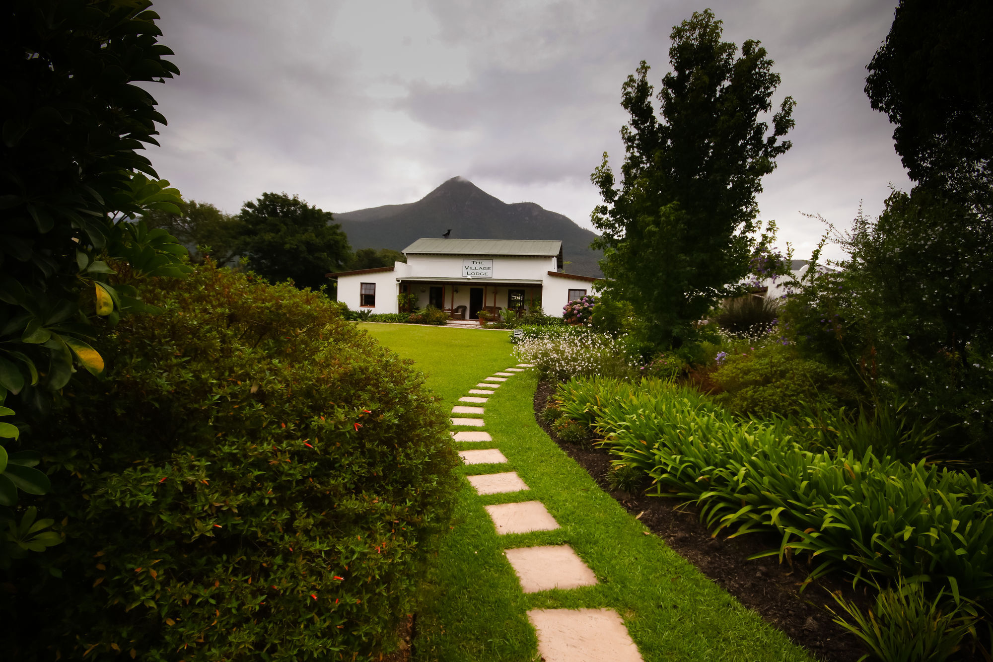 The Village Lodge Стормсрівер Екстер'єр фото