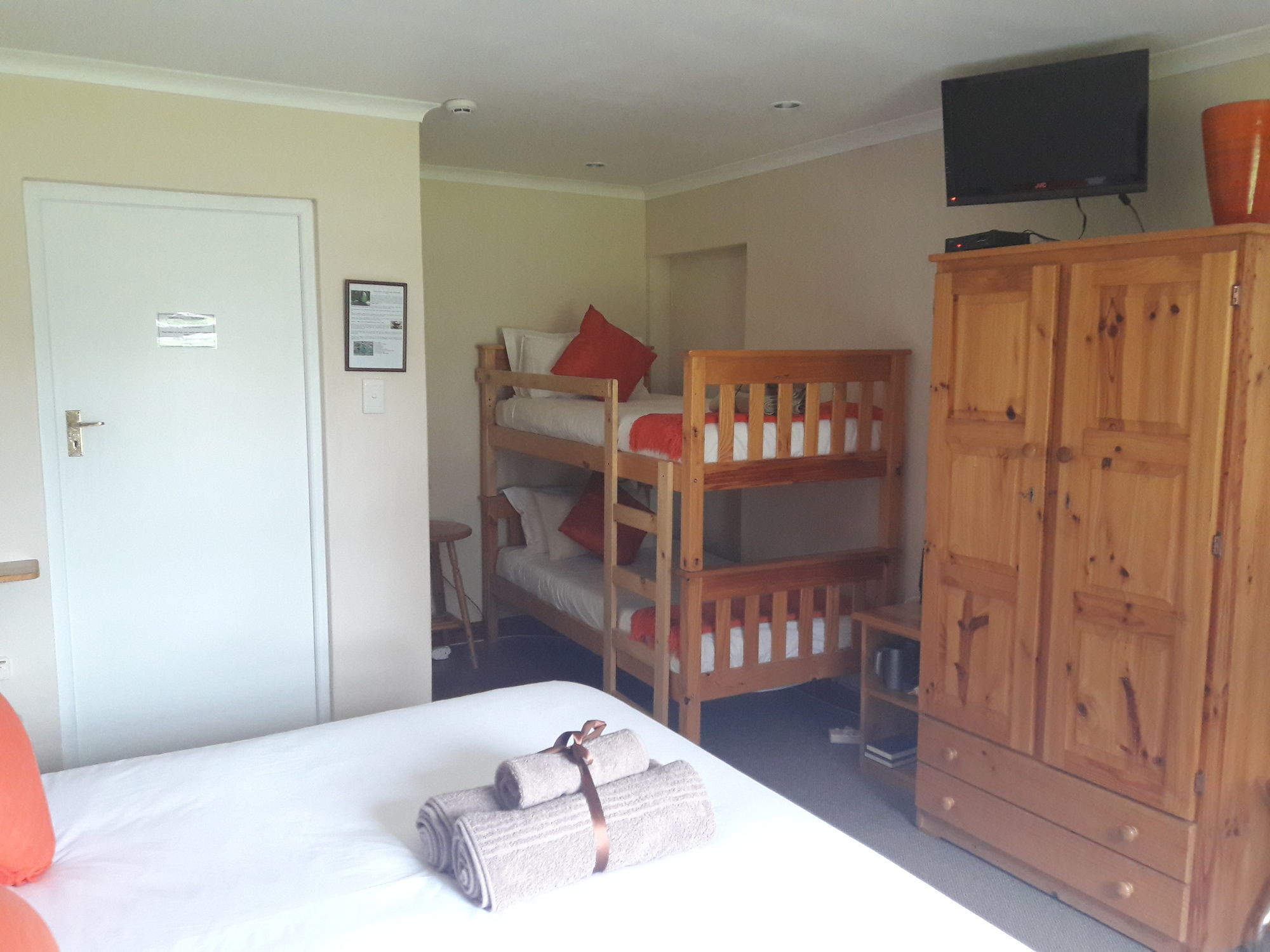 The Village Lodge Стормсрівер Екстер'єр фото